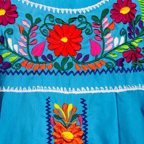 Embroidered House Dress Floral Detail Scoop Neck Short Sleeve - S - Picture 3 of 4